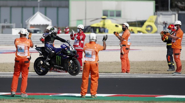 Sebanyak lima orang di lingkungan Grand Prix 2020 positif virus corona jelang MotoGP Catalunya 2020 di Sirkuit Barcelona, Minggu (27/9).