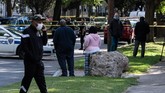 FOTO: Suasana Mencekam Usai Penembakan di New York Sederet foto mengenai suasana mencekam usai insiden penembakan massal di Rochester, Amerika Serikat, Sabtu (19/9) waktu setempat.