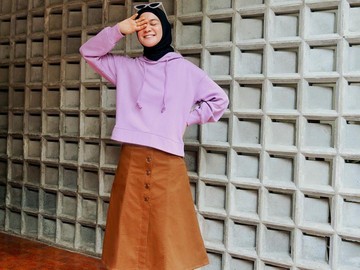 Hasil gambar untuk ootd hijab warna lilac hoode