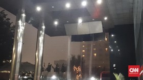 Hujan Deras, Atap Gedung KPK Baru Jebol