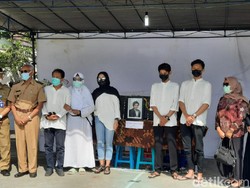 Bupati Sleman Ikut Hadiri Pemakaman Rinaldi Korban Mutilasi