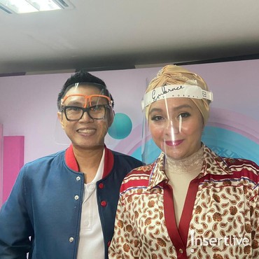 19 Tahun Nikah Rasa Pacaran ala Eko Patrio dan Viona Rosalina