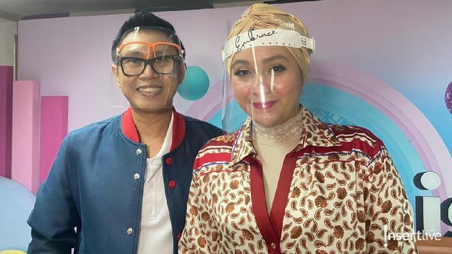 19 Tahun Nikah Rasa Pacaran ala Eko Patrio dan Viona Rosalina