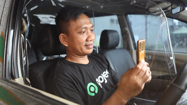 Gojek berinovasi menghadirkan pelatihan online melalui fitur Tips Pintar untuk meningkatkan kemampuan operasional dan non-operasional mitra driver.