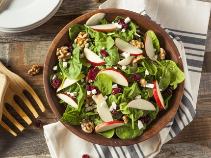 10 Resep Makanan dan Minuman yang Bisa Bantu Atasi Kista Secara Alami