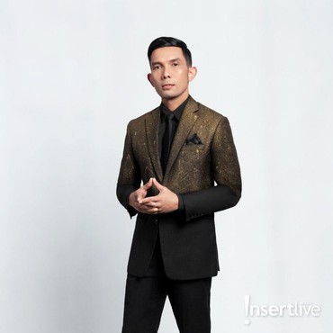 Indra Herlambang, Si Introvert yang Jadi Presenter Multitalenta