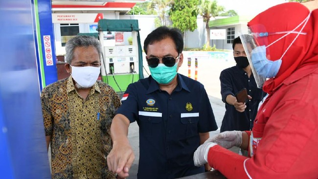 Kepala BPH Migas M. Fanshurullah Asa melakukan pengawasan penerapan Digitalisasi Nozzle terhadap 2 SPBU di Lampung.