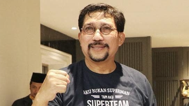 Cawalkot Surabaya, Machfud Arifin menyatakan dirinya telah sembuh dari virus corona. Namun masih ada yang menuding dirinya belum sembuh.