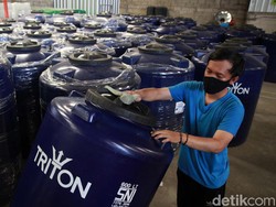 Toren Air Biru Lebih Dicari Ketimbang Oranye, Tahu Kenapa?