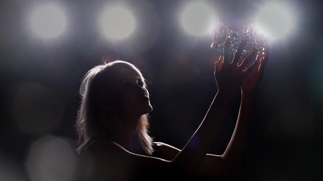 Sebanyak 10 'perempuan' ciptaan kecerdasan buatan atau artificial intelligence (AI) sedang memperebutkan gelar Miss AI pertama di dunia.
