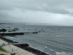 Cuaca Buruk, Nelayan Pangandaran Pilih Tak Melaut