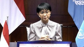 Menlu RI Panggil Dubes Inggris Protes Pengibaran Bendera LGBT