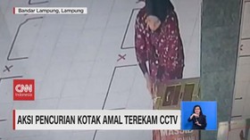 VIDEO: Aksi Pencurian Kotak Amal Terekam CCTV