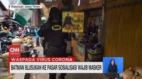 VIDEO: Batman Blusukan ke Pasar Sosialisasi Wajib Masker