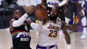 FOTO: Nuggets Jegal Lakers di Gim Ketiga