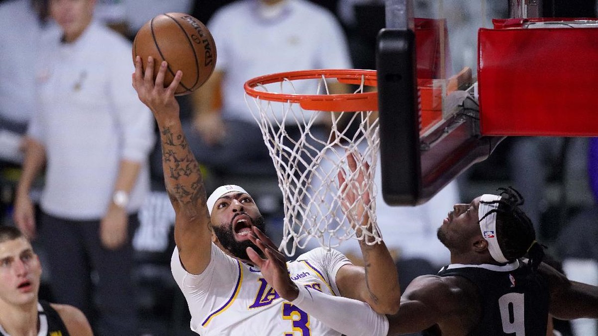 FOTO: Nuggets Jegal Lakers di Gim Ketiga