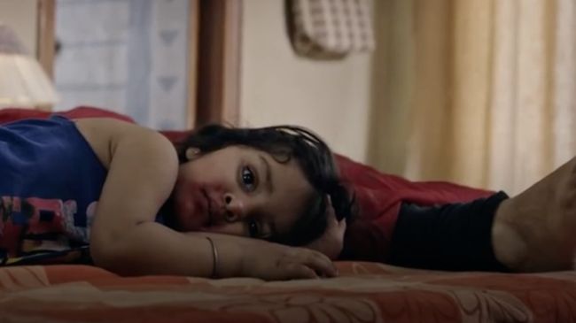 Berikut sinopsis film Pihu yang diadaptasi dari kisah nyata tentang perjuangan hidup balita usia 2 tahun tanpa pengawasan orang tua.