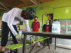 Video Ganjar Sepedaan-Sidak Pasar dan Warung Makan di Semarang