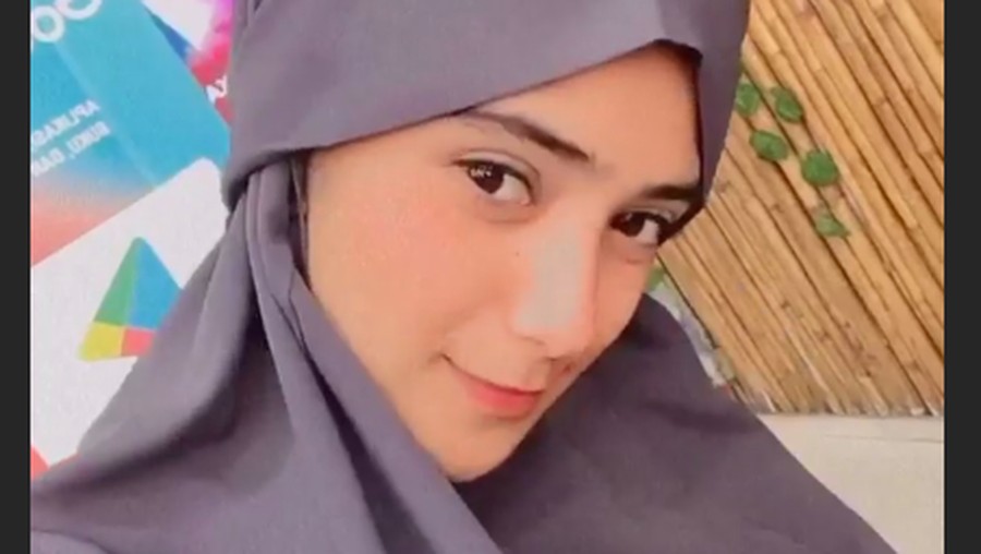 Nadya Mustika