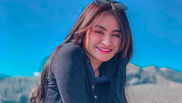 Mimpi Dibisiki Kalimat Syahadat, Nathalie Holscher Mantap Jadi Mualaf