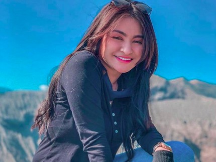 Nathalie Holscher Ungkap Alasan jadi Mualaf, Dapat Bisikan Saat Tidur