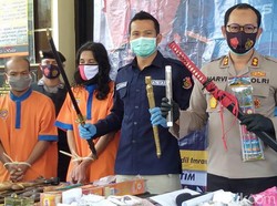 Ngaku Punya Samurai Hasil Ritual, Dukun Palsu Tipu Tetangga Rp 18 Miliar