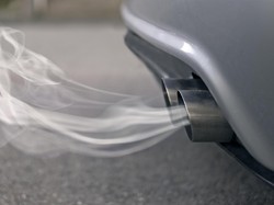 Knalpot Mobil Keluar Air Pertanda Apa Ya?