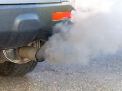 Mulai 2030 Inggris Bakal Larang Mobil Bahan Bakar Bensin Seliweran di Jalan