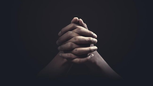 Doa Malaikat Tuhan termasuk salah satu doa devosi yang ada dalam ajaran Katolik. Berikut sejarah dan doa Malaikat Tuhan (Angelus).