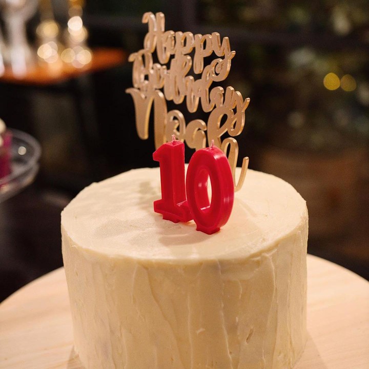 <p>Kue ulang tahun Noah nih, Bunda. Nampak sederhana ya. (Foto: Instagram @bclsinclair)</p>