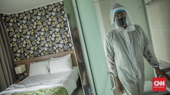 Sebanyak 94 tempat tidur ditempatkan di ruang isolasi dan 2 tempat tidur lainnya di ruang ICU untuk menangani pasien positif Covid-19.