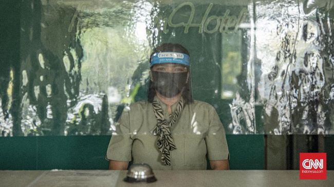 Pengusaha Hotel dan Restoran Antusias Sambut Vaksinasi Sekjen PHRI Maulana Yusran berharap dengan vaksinasi, usaha hotel dan restoran bisa bergerak dan beroperasi kembali setelah 12 bulan pandemi.