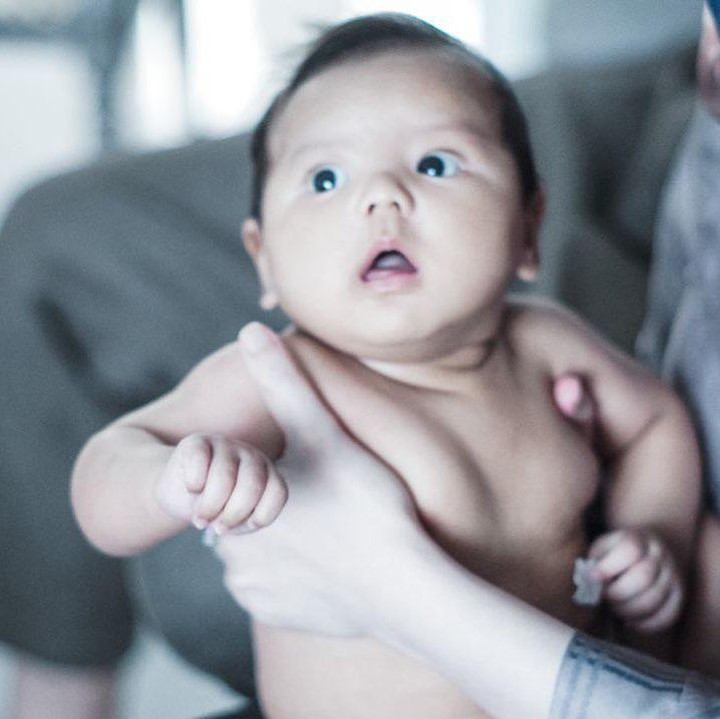 <p>Shaquille sudah siap mau dimandiin sama Mama. Semoga sehat selalu baby Shaquille. (Foto: Instagram @shaquillekailidanuarta)</p>