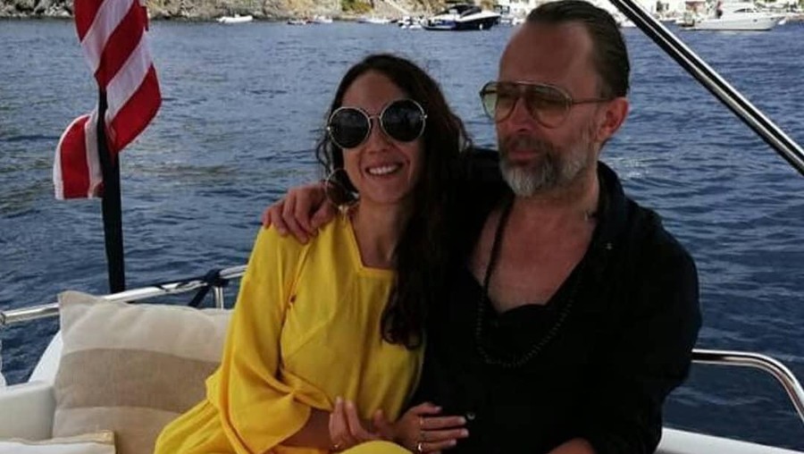 Thom Yorke dan Dajana Roncione