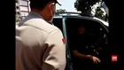 VIDEO: Tak Gunakan Masker, Malah Tabrak Petugas