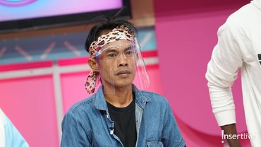 img-title Viral Berkat Odading Mang Oleh, Ade Londok Ingin Terkenal Seperti Sule