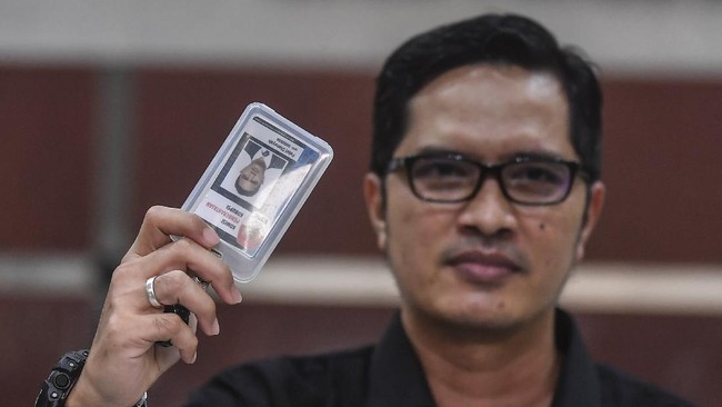 Eks jubir KPK menilai tuntutan jaksa kepada eks Mensos Juliari, tak bisa mengobati penderitaan masyarakat korban korupsi bansos.