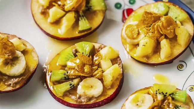 Berikut resep cemilan sehat pizza buah enak sekaligus menyehatkan yang bisa dibuat bersama sang buah hati.