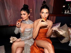 7 Seleb Hollywood yang Doyan Pizza, Selena Gomez hingga Kylie Jenner