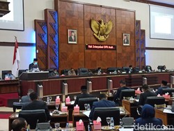 Dipertanyakan DPRA, Plt Gubernur Aceh Jawab Proyek Multiyears-Penanganan COVID