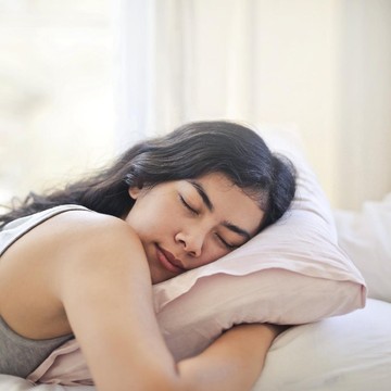Berbahaya untuk Kesehatan, Ketahui Posisi Tidur yang Salah Berikut