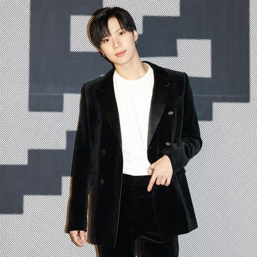 Lirik Lagu Pansy - Taemin