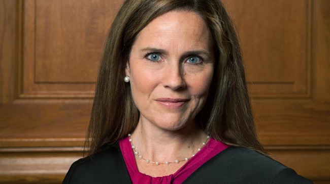 Senat Amerika Serikat mengukuhkan ahli hukum konservatif, Amy Coney Barrett sebagai hakim agung pada Senin, (26/10).