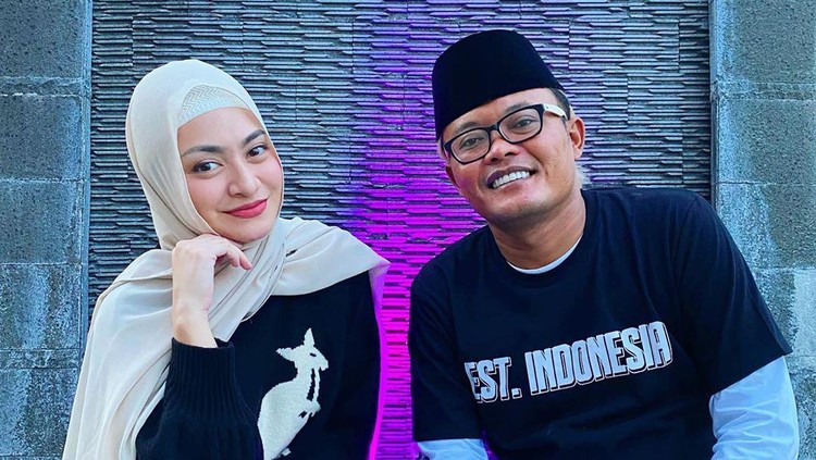 Nathalie Holscher yang Dijodohkan dengan Sule Kini Pakai Hijab