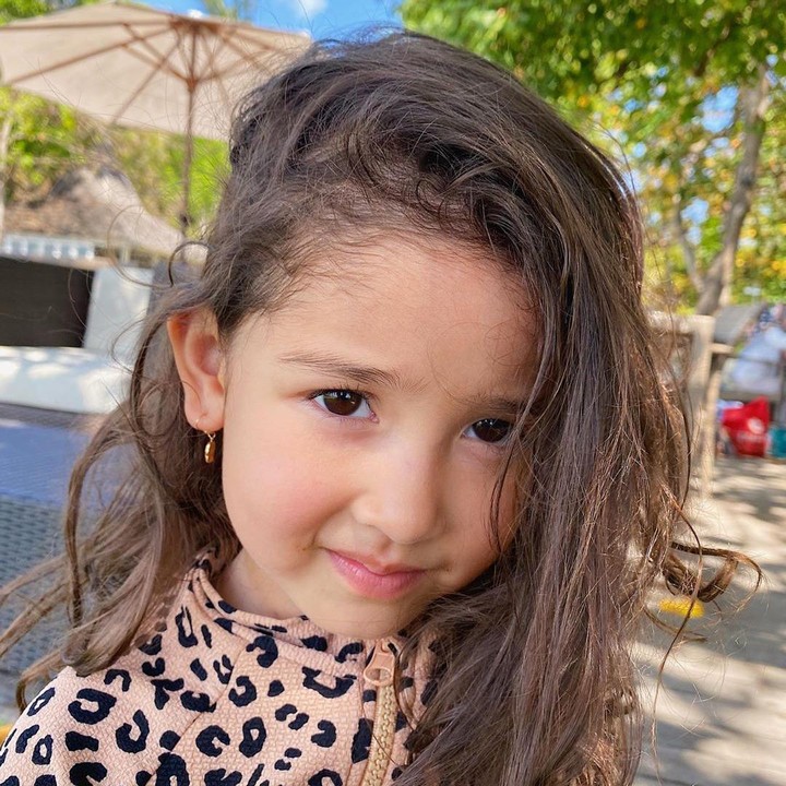 <p>Putri pertama Yasmine Wildblood dan Abi Yapto ini diberi nama Seraphina Rose, Bunda. (Foto: Instagram @yaswildblood)</p>