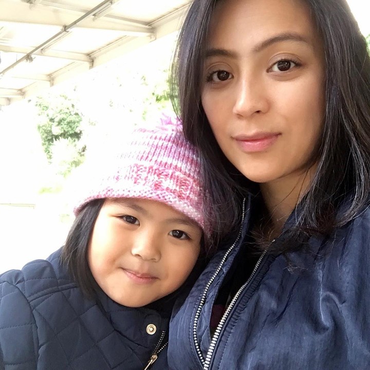 <p>Jill Carissa merupakan salah satu artis populer di era 2000-an, Bunda. Ia pernah bermain dalam serial kolosal Angling Darma dan berperan sebagai Dewi Sekarwangi. (Foto: Instagram @carissajill)</p>