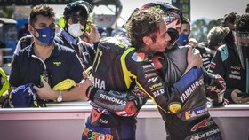 FOTO: Rossi Impresif di Kualifikasi MotoGP Catalunya
