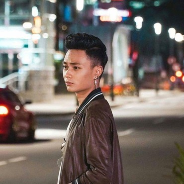 Lirik Lagu Mahen - Datang Untuk Pergi