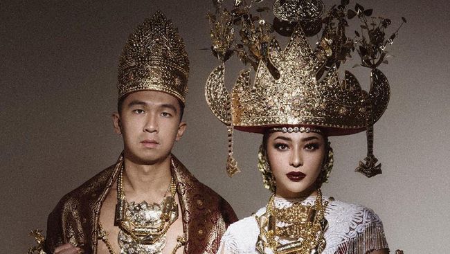 Nikita Willy Prewedding Pakai Siger Pepadun Bikin Bangga 