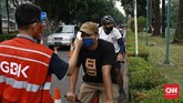 FOTO: PSBB Ketat Tak Halangi Warga Tetap Olahraga di GBK Warga kembali menyambangi kawasan Gelora Bung Karno (GBK) Senayan Jakarta, Minggu (27/9) pagi, meski masih dalam masa PSBB ketat.